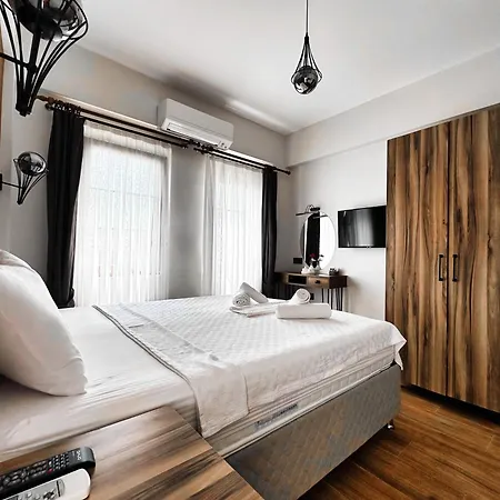 Tinos & Bag Evi 12 Yas Uestue