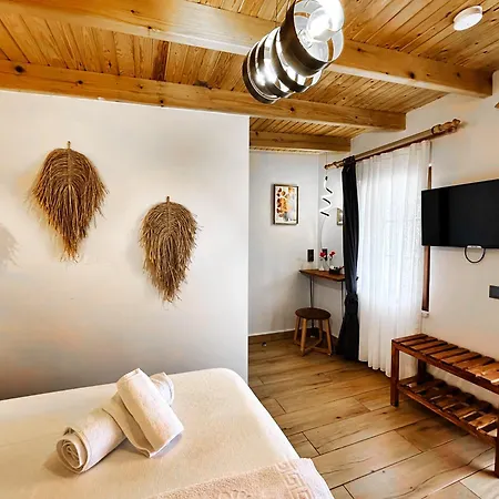 Tinos & Bag Evi 12 Yas Uestue Hotel Bozcaada