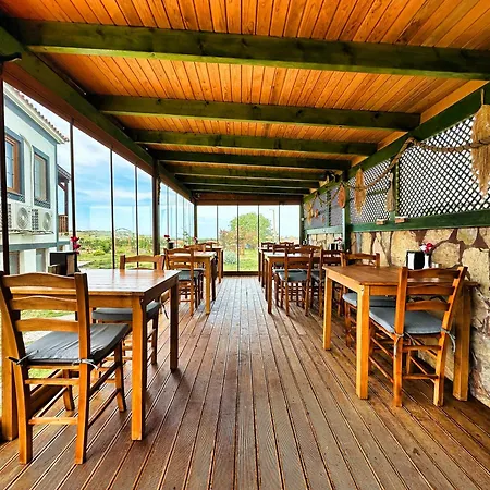 Tinos & Bag Evi 12 Yas Uestue Hotel *