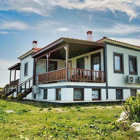 Hotel Tinos & Bag Evi 12 Yas Uestue *
