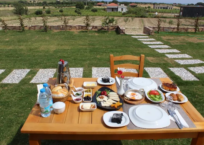 Hotel Tinos & Bag Evi 12 Yas Uestue *