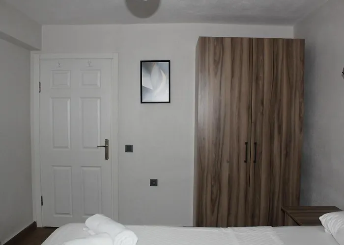 Tinos & Bag Evi 12 Yas Uestue Hotel *