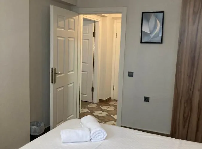 Tinos & Bag Evi 12 Yas Uestue * Tenedos