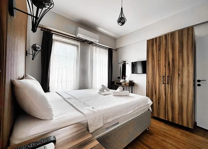 Tinos & Bag Evi 12 Yas Uestue