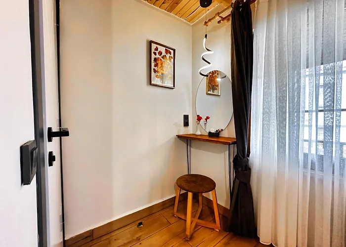 Hotel Tinos & Bag Evi 12 Yas Uestue Tenedos