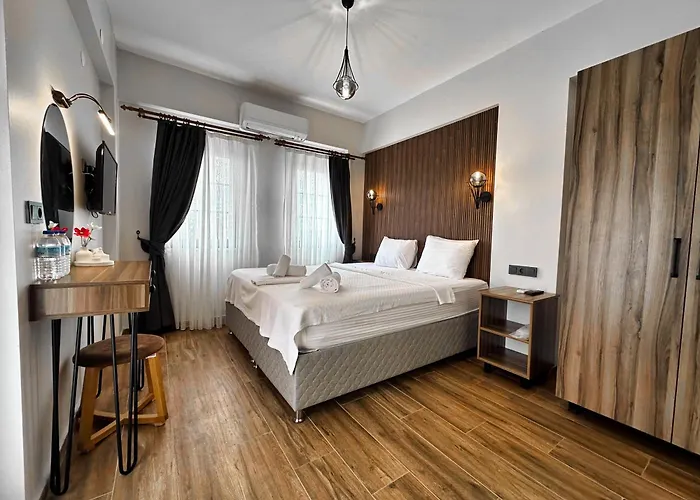 Tinos & Bag Evi 12 Yas Uestue