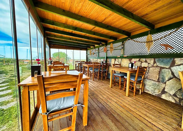 Tinos & Bag Evi 12 Yas Uestue Hotel Tenedos