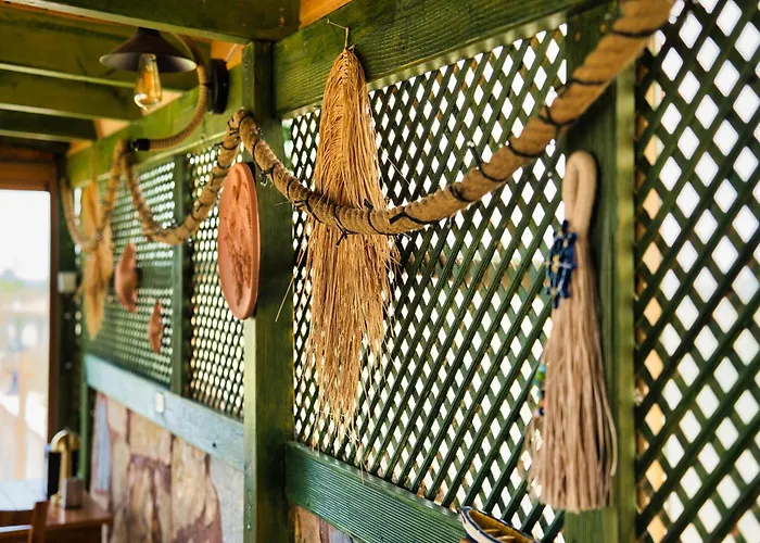 Hotel Tinos & Bag Evi 12 Yas Uestue