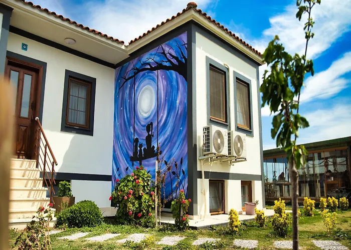 Hotel Tinos & Bag Evi 12 Yas Uestue