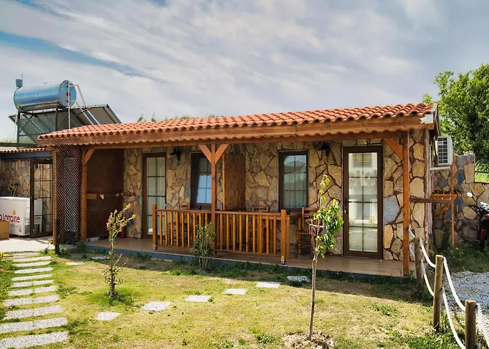 Hotel Tinos & Bag Evi 12 Yas Uestue Tenedos