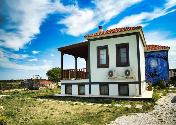 Tinos & Bag Evi 12 Yas Uestue Hotel *